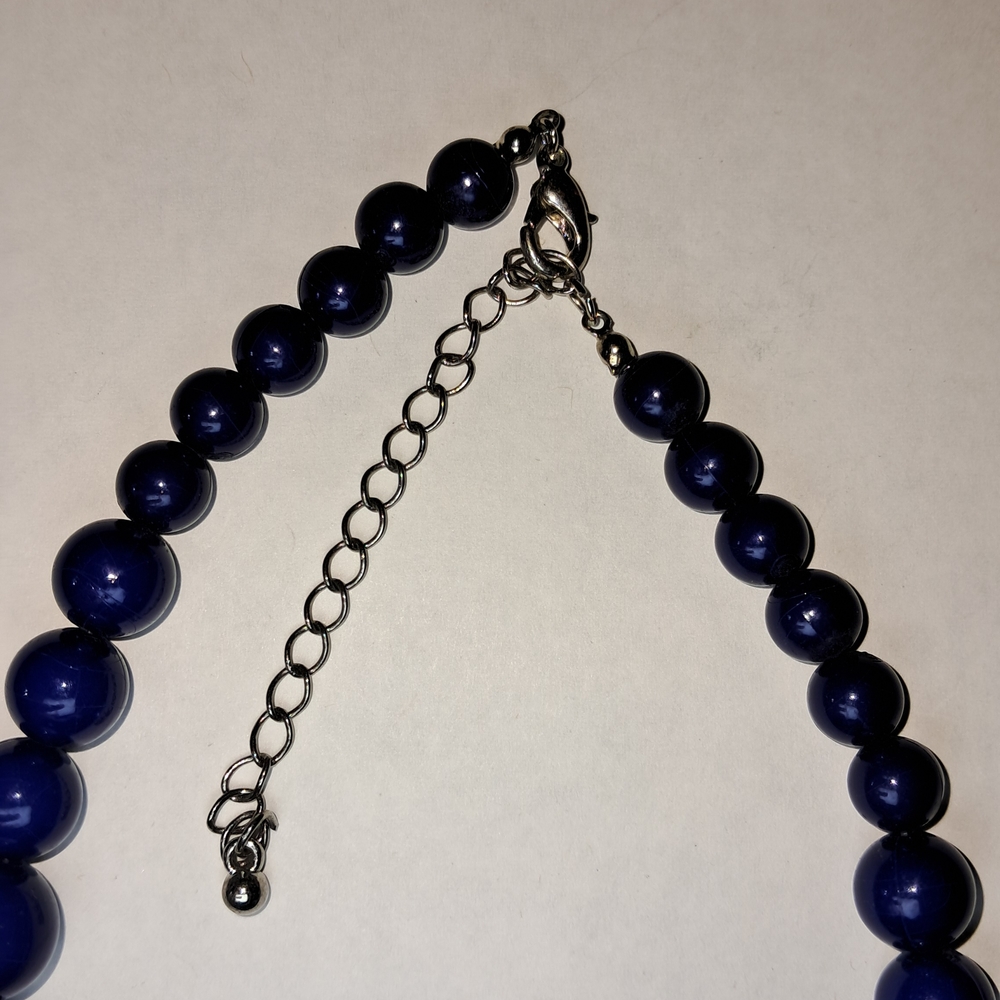 SOLD - Royal Blue Graduated Beaded Silvertone Necklace - Picture 2 of 3